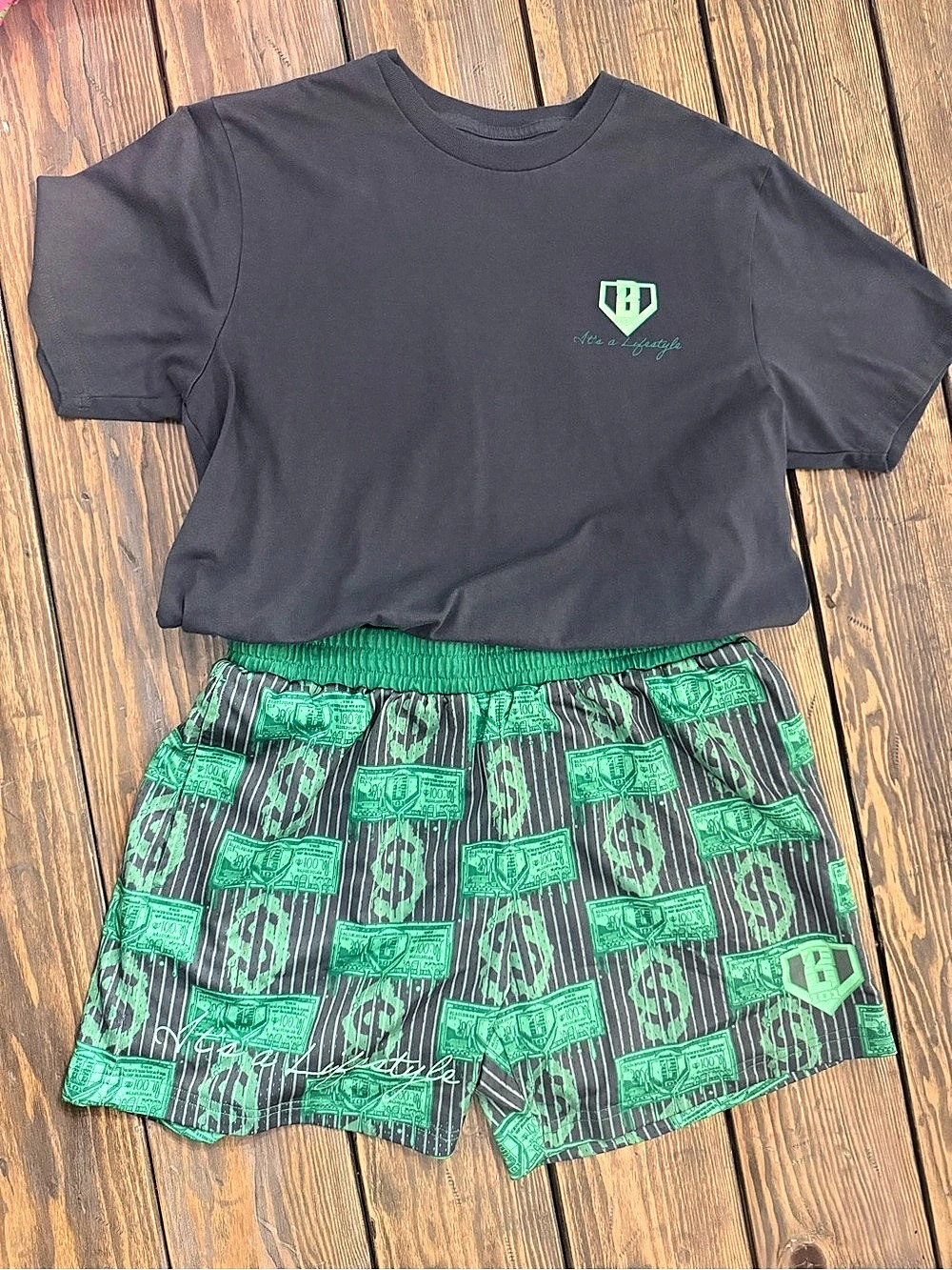 Baseball Lifestyle 101 Rich Drip Money Graphic Tee & Shorts Set Men’s Small